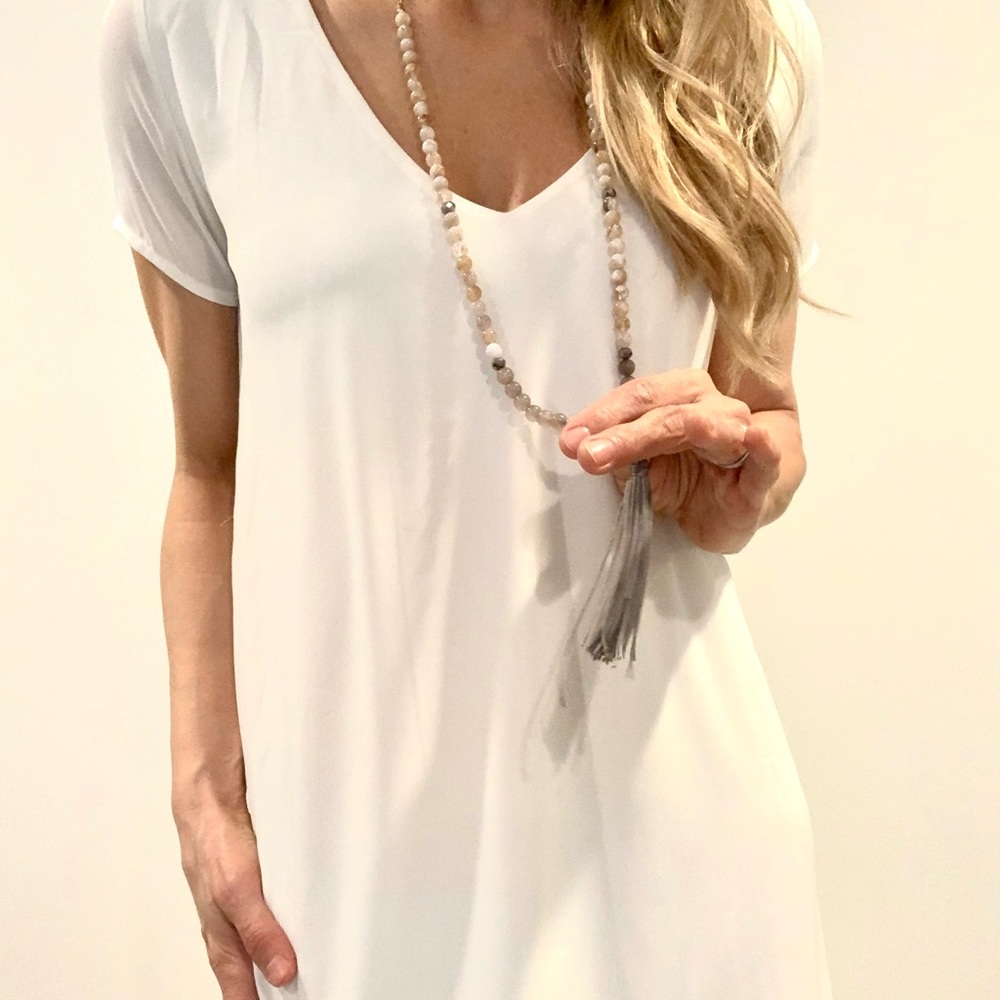 White Summer Simple Beautiful Versatile Dress - image 1